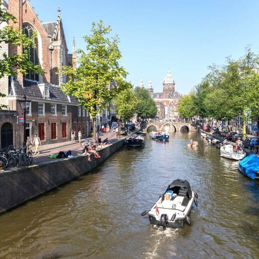 Oudezijds Voorburgwal, Amsterdam, Nederland